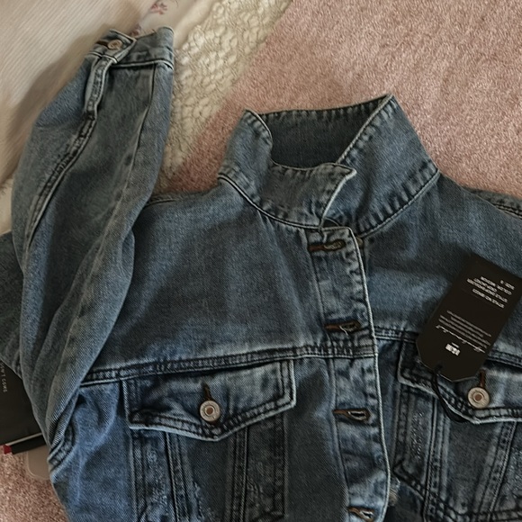 Black Label Cropped Ripped Denim Jacket - Picture 3 of 3